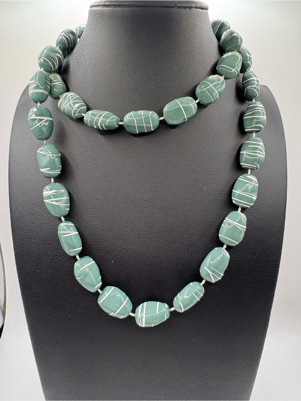 Green and White Swirled Bead Necklace - Women Jewelry